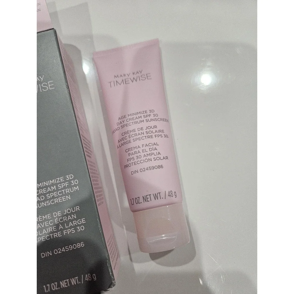 Mary Kay Timewise Age Minimize 3D Day Cream Spf 30 New
